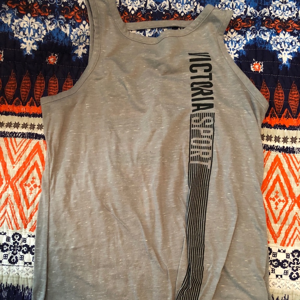 Victoria sport tank
